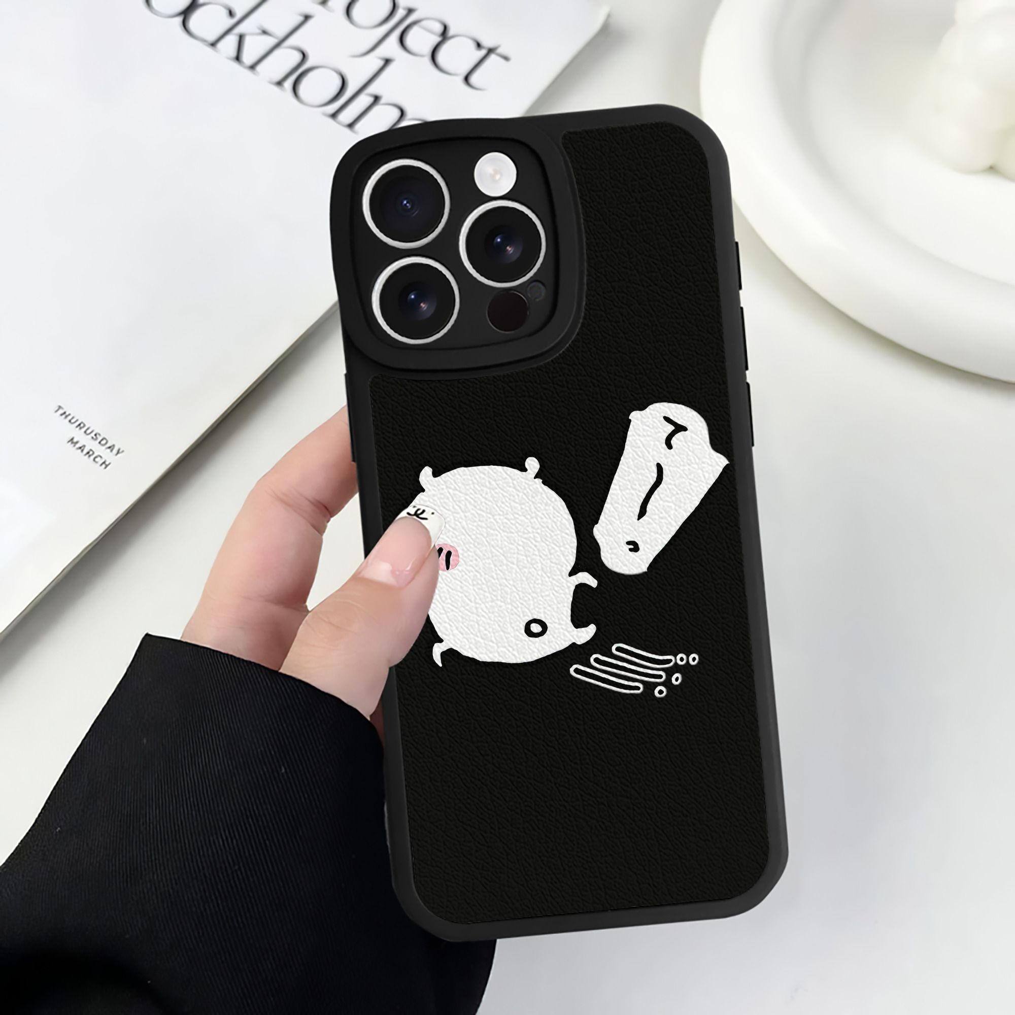 （画像用） ちいかわ ちいかわ Chii-kawa chiikawa 【iPhone 16シリーズ対応】シリコンスマホケース（レザー調） 材質：シリコン